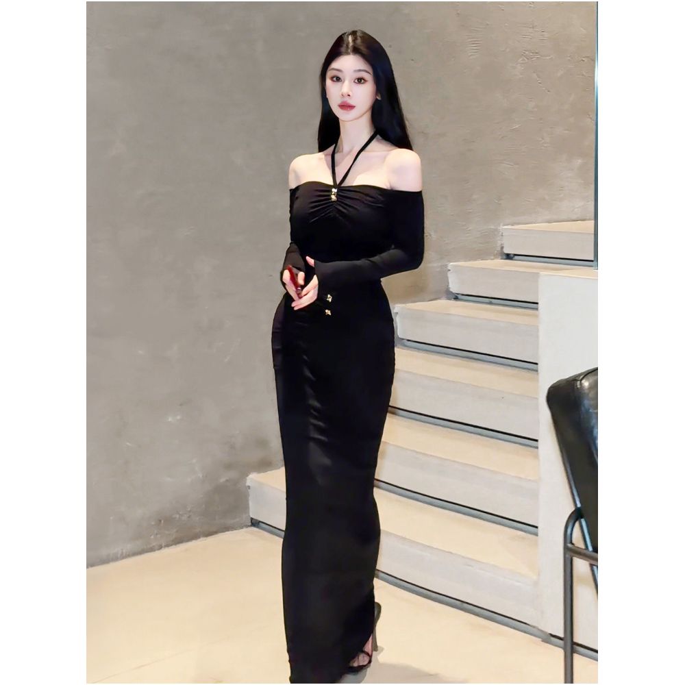 Lin Buwan s Pure and Alluring Halter Neck Off Shoulder Long Sleeved Dress Autumn Winter Elegant High End Sexy and Slim Fit Long Gown image 2