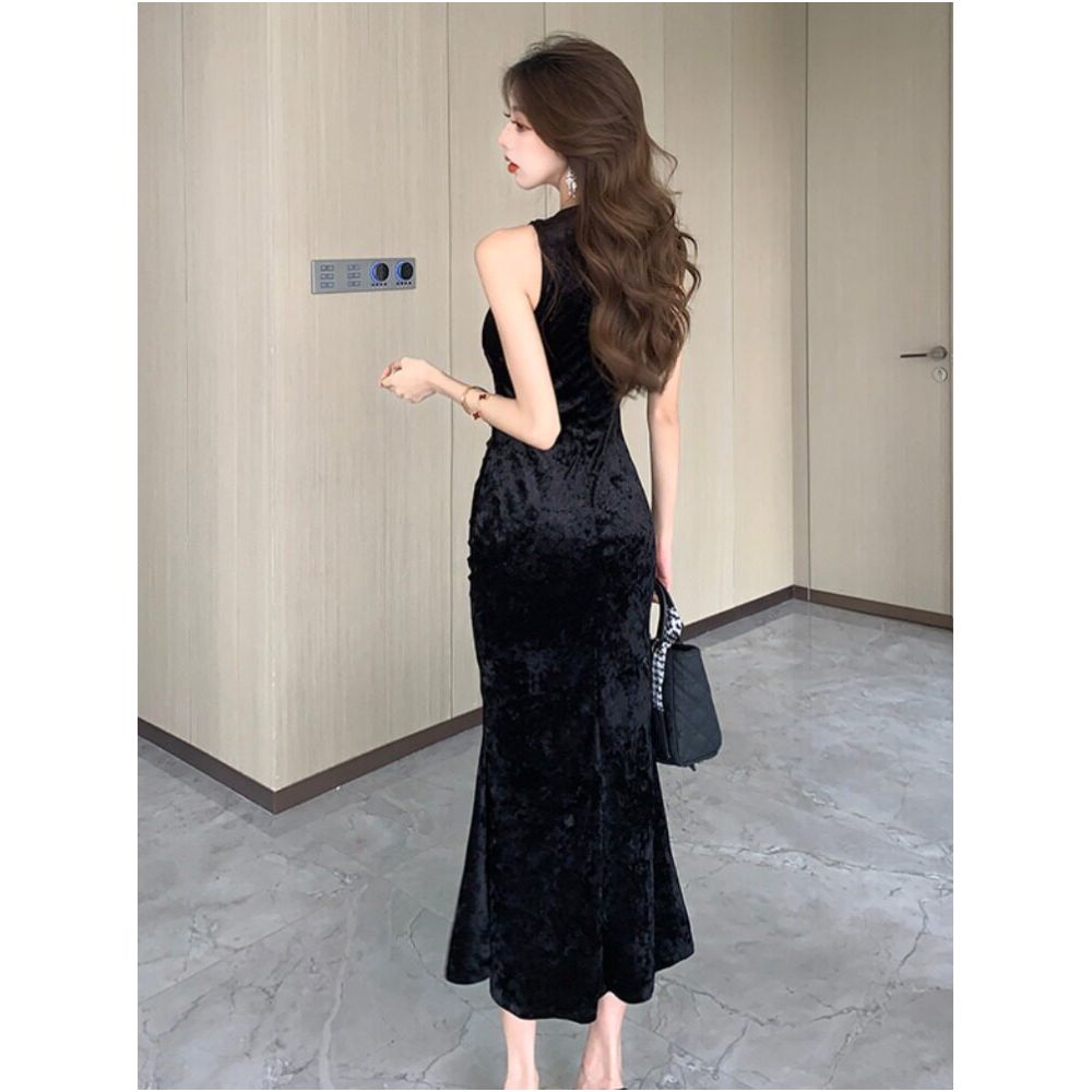 Elegant Gold Velvet Dress for Women Autumn Winter Slim Fit Waist Defining Hip Hugging Skirt Beaded and Hollowed Out Fishtail Dress image 5