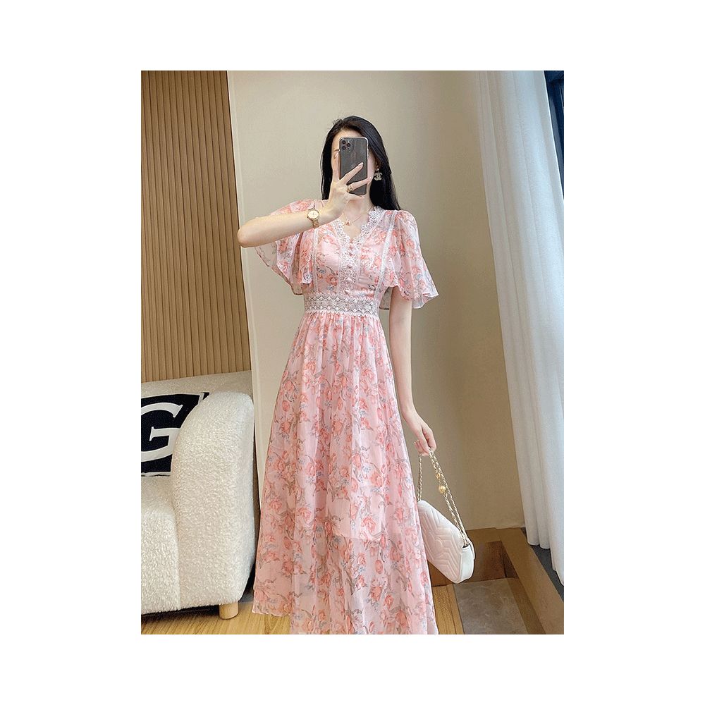2025 New Summer Floral Print Dress for Women Sophisticated Youthful Elegant and Chic Perfect for Beach Vacations image 2