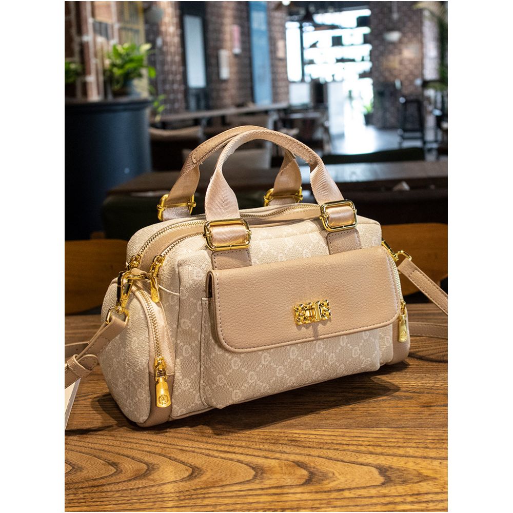 Boston brand women s bags 2025 new genuine leather handbag pillow bag fashionable shoulder bag simple crossbody bag image 3
