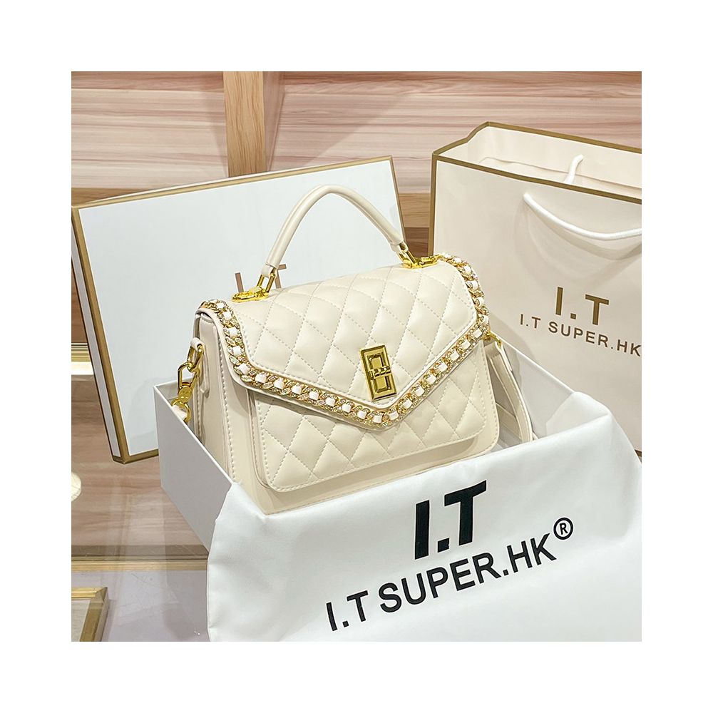 Hong Kong counter high end leather small fragrant style diamond grid bag for women 2025 new commuting fashion crossbody small square bag