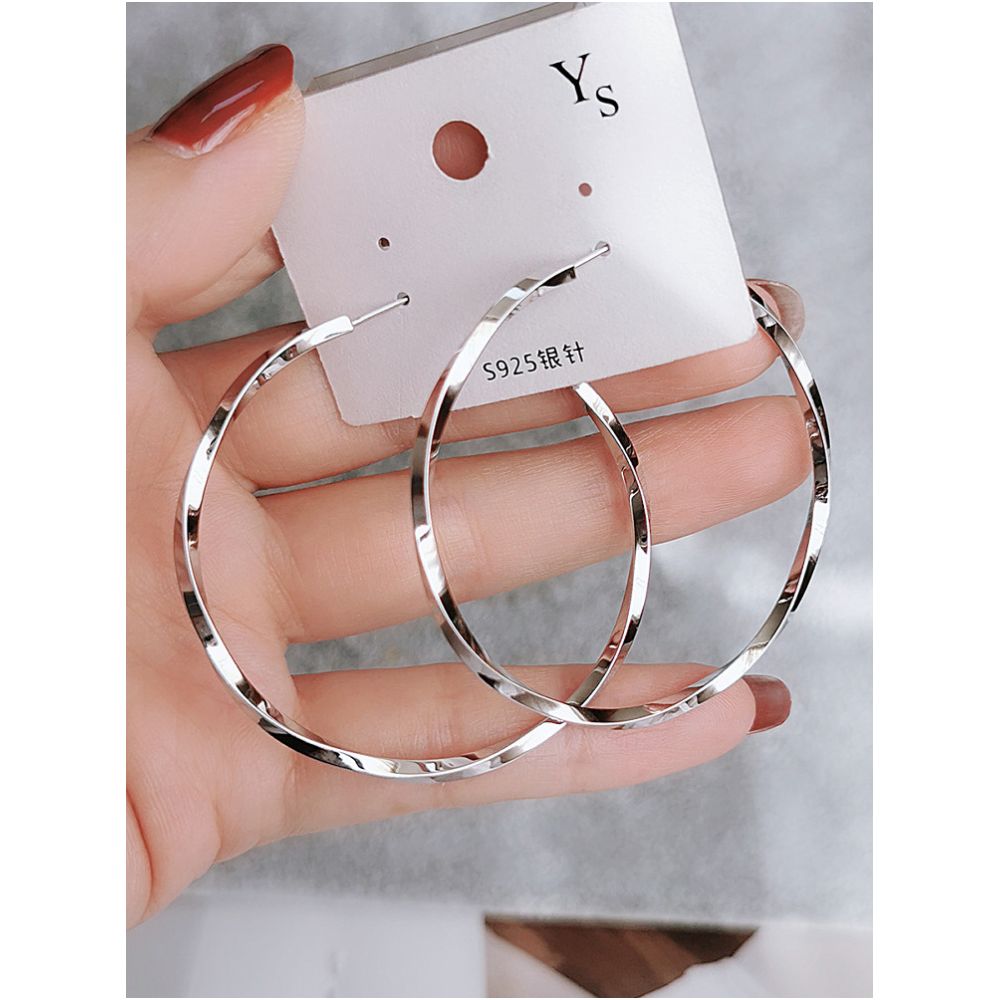 European and American earrings with fashionable temperament 2025 new explosive style exaggerated large circle earrings for women 925 silver needle ear buckle image 0