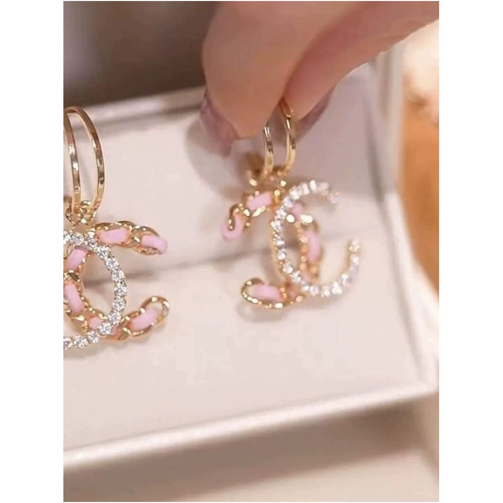 Outlet brand withdraws cabinet clears warehouse picks up leaks gold inlaid diamond chain C shaped earrings 18K gold outlets women s accessories image 1