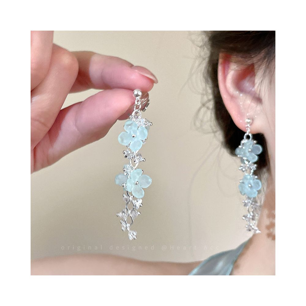Exquisite flower tassel earrings for women 2025 new seaside vacation style earrings suitable for high end earrings with square and round faces