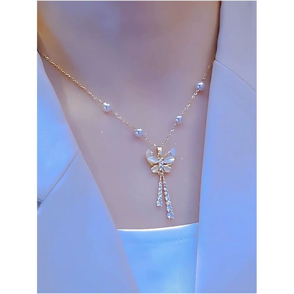 Super Immortal Pearl Butterfly Cat Eye Stone Tassel Necklace for Women 2024 New Style Trendy Luxury Clavicle Chain Internet Celebrity Neck Chain image 1