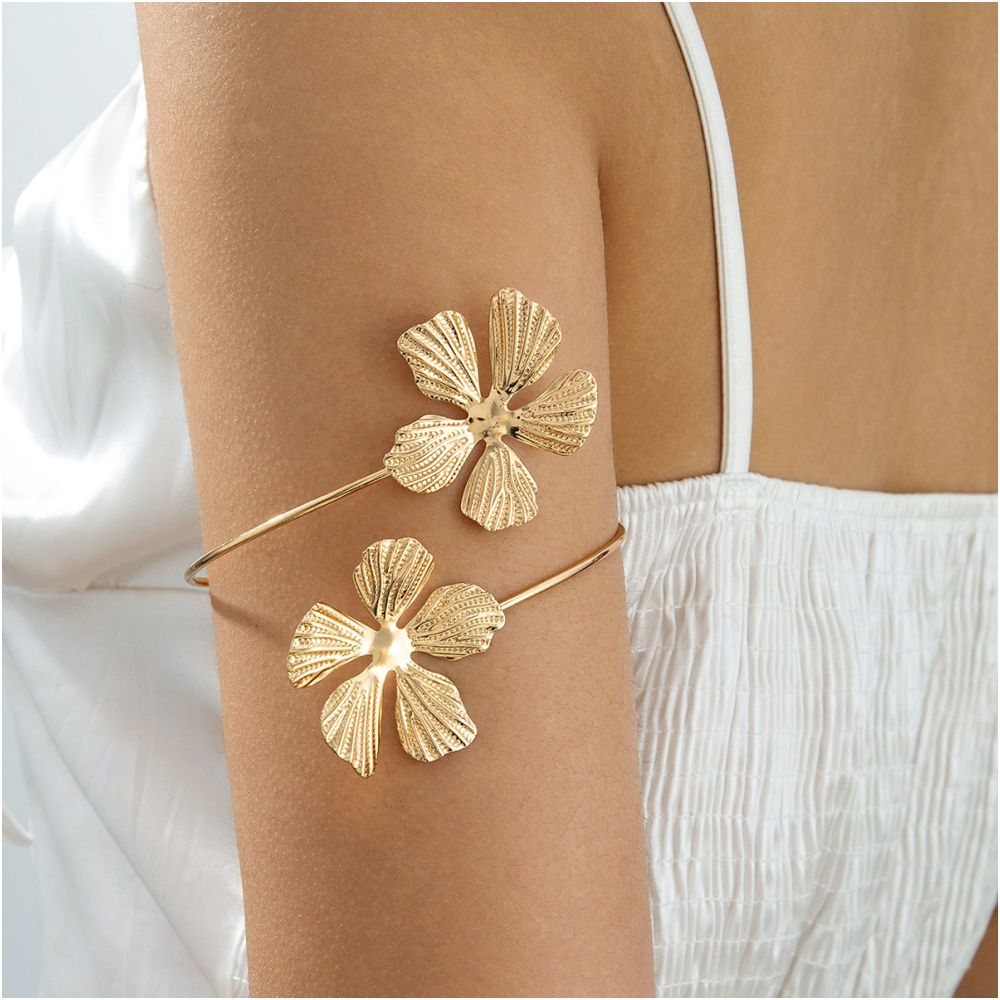 European and American style cross border jewelry minimalist starfish arm bracelet with a butterfly shaped open design women s bracelet