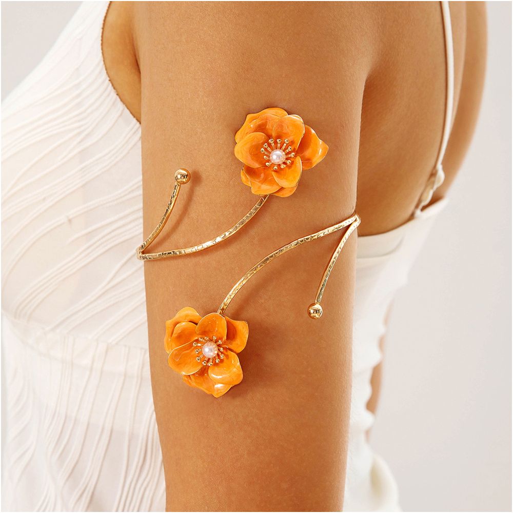 European and American style cross border jewelry minimalist starfish arm bracelet with a butterfly shaped open design women s bracelet