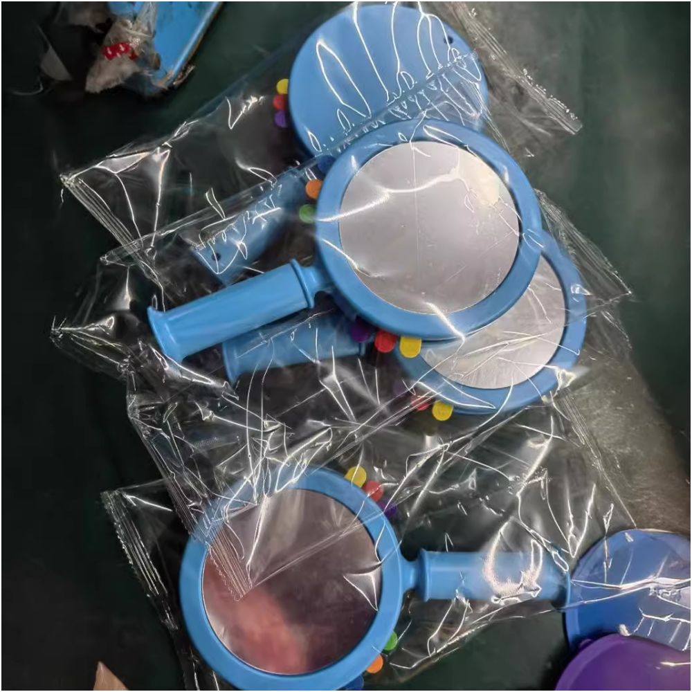 Facial expression mirror a children s facial expression recognition mirror toy a small home dressing table and an early childhood education toy for kindergartens image 4