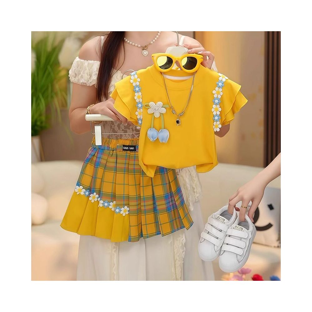 Girls Short sleeved T shirt Set Summer 2025 New Style Children s Stylish Top Summer Dress Girls pleated skirt two piece set image 0