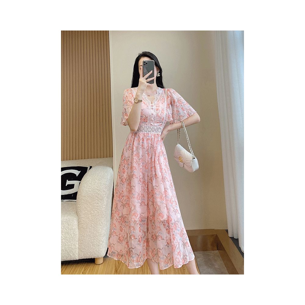 2025 new summer floral high end feeling age reducing beauty Western temperament socialite beach vacation dress children image 4