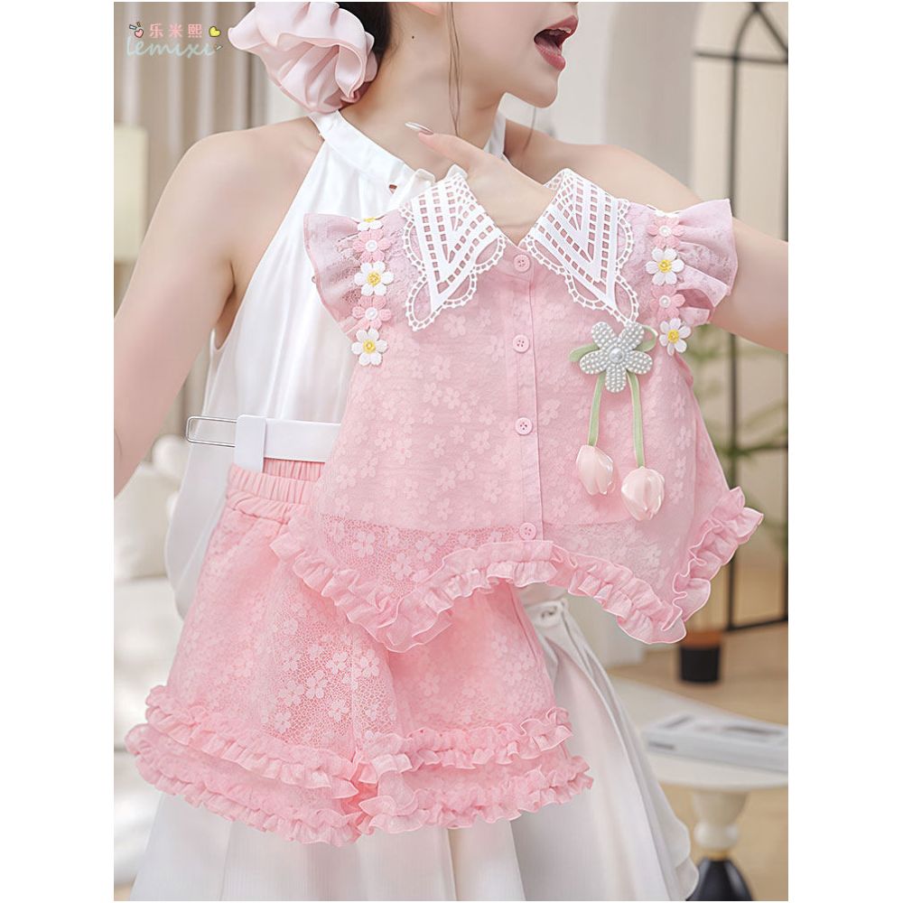 Girl s flying sleeve shorts set 2025 summer dress women s treasure lace western style shirt skirt and pants bow tie super hot two piece set image 0