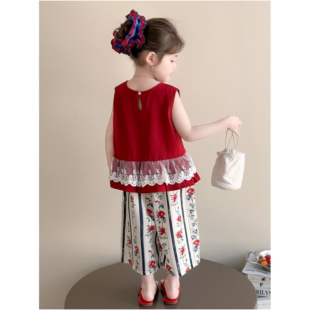 Girls Korean version set summer 2025 new style baby girl lace vest summer outfit little girl wide leg pants set image 4