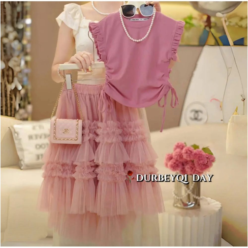 Girls drawstring short sleeved skirt set summer  new sweet bow T shirt lace cake long skirt