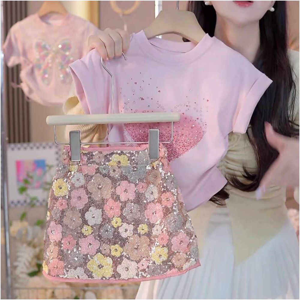 Girls set 2024 summer new children s short sleeved T shirt sequined half skirt two piece set girls fashionable summer outfit image 0