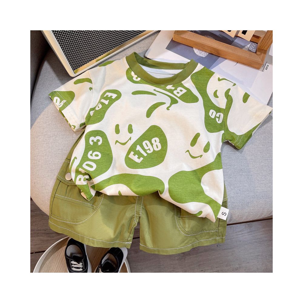 Three fold brand clearance and cabinet withdrawal for men s children s clothing short sleeved polo shirts cartoon clothes pants sets