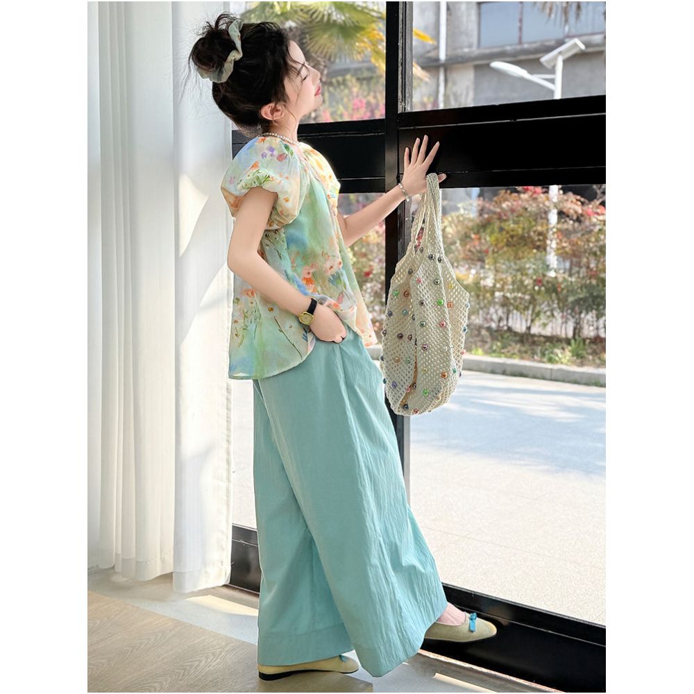 Girls summer floral short sleeved set 2025 new stylish mid size girls summer wide leg pants two piece set image 3