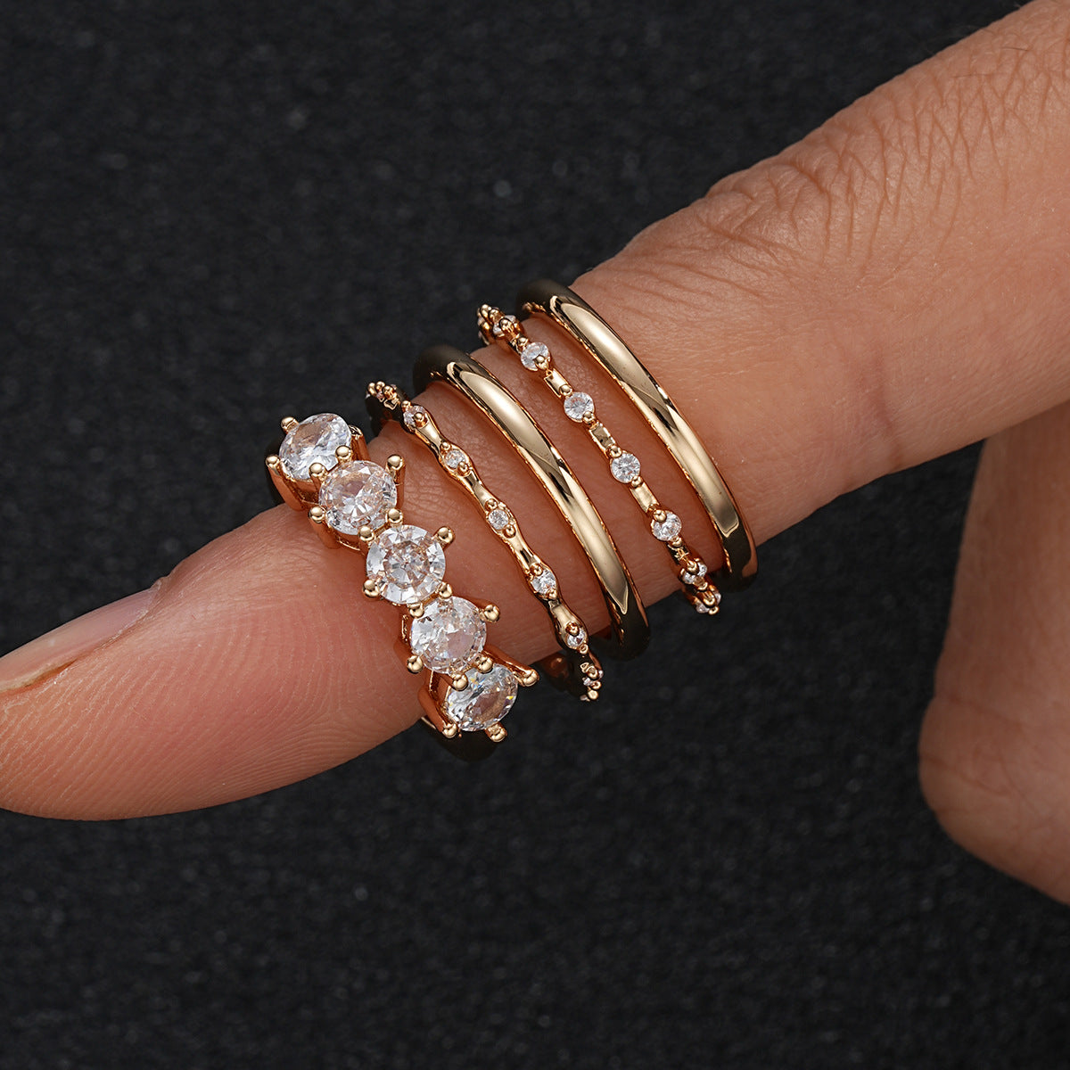 Temperament Round Zircon Copper Inlaid Diamond Women Stackable 5-piece Ring Set