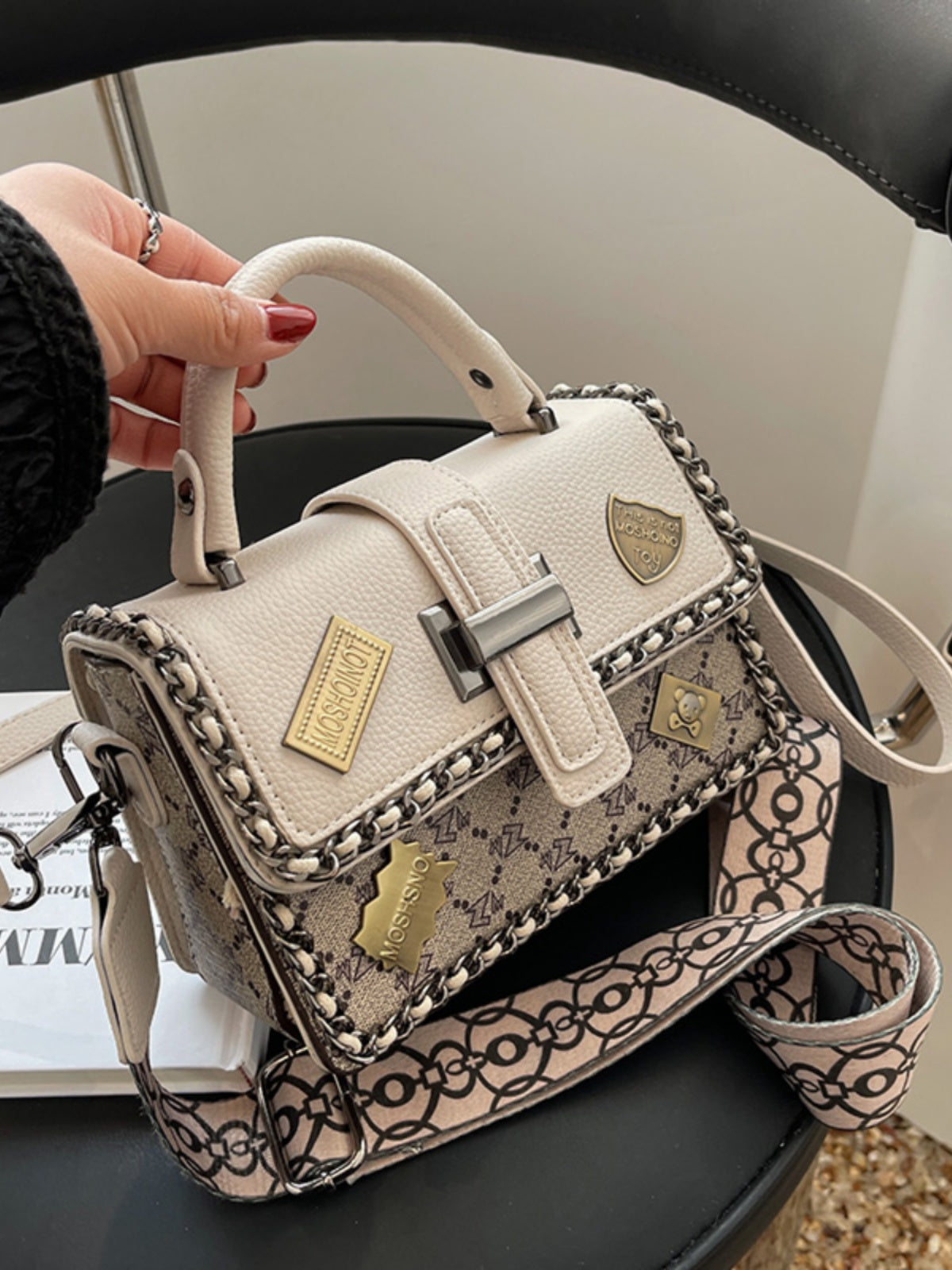Niche design, high-end women's handbag