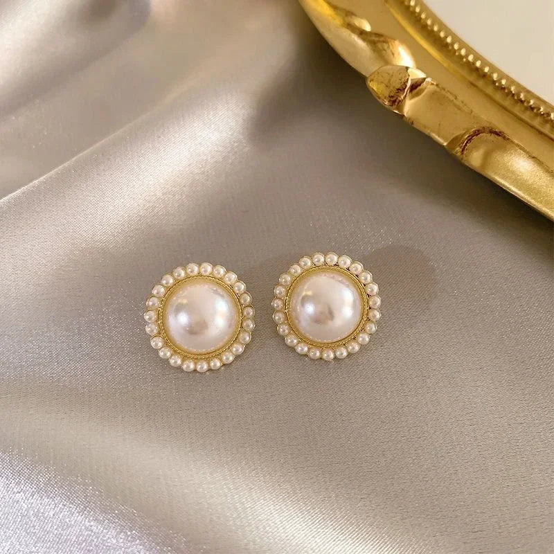Vintage Dripping Oil Wine Red Retro Stud Earrings for Women Korean Pearl Flower Heart Shape Geometric Earring High Sense Jewelry