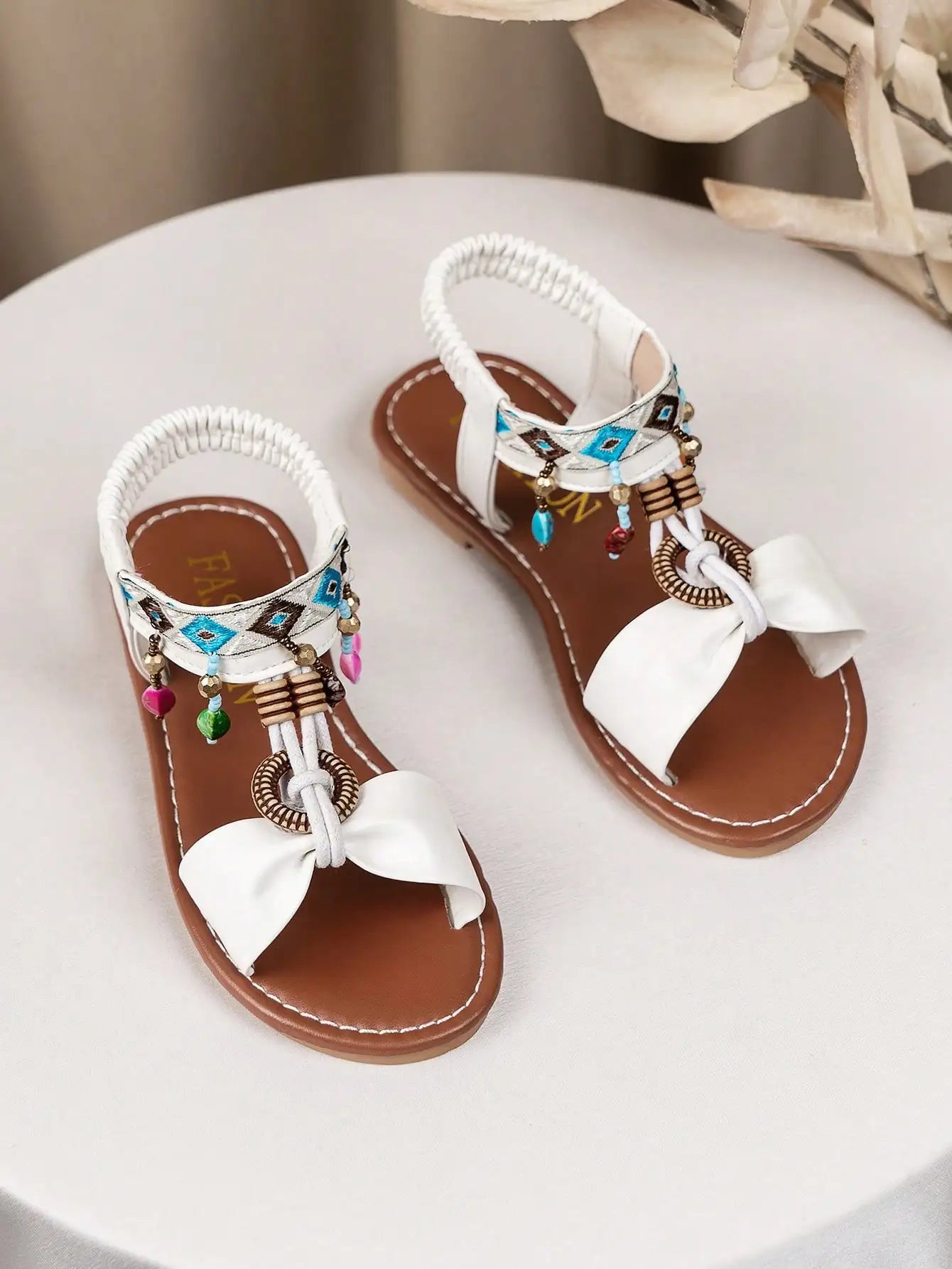 Fashion Children's Sandals 2025 Bohemian Shoes Hook Loop Comfortable Beach Sandals Random Beads Color
