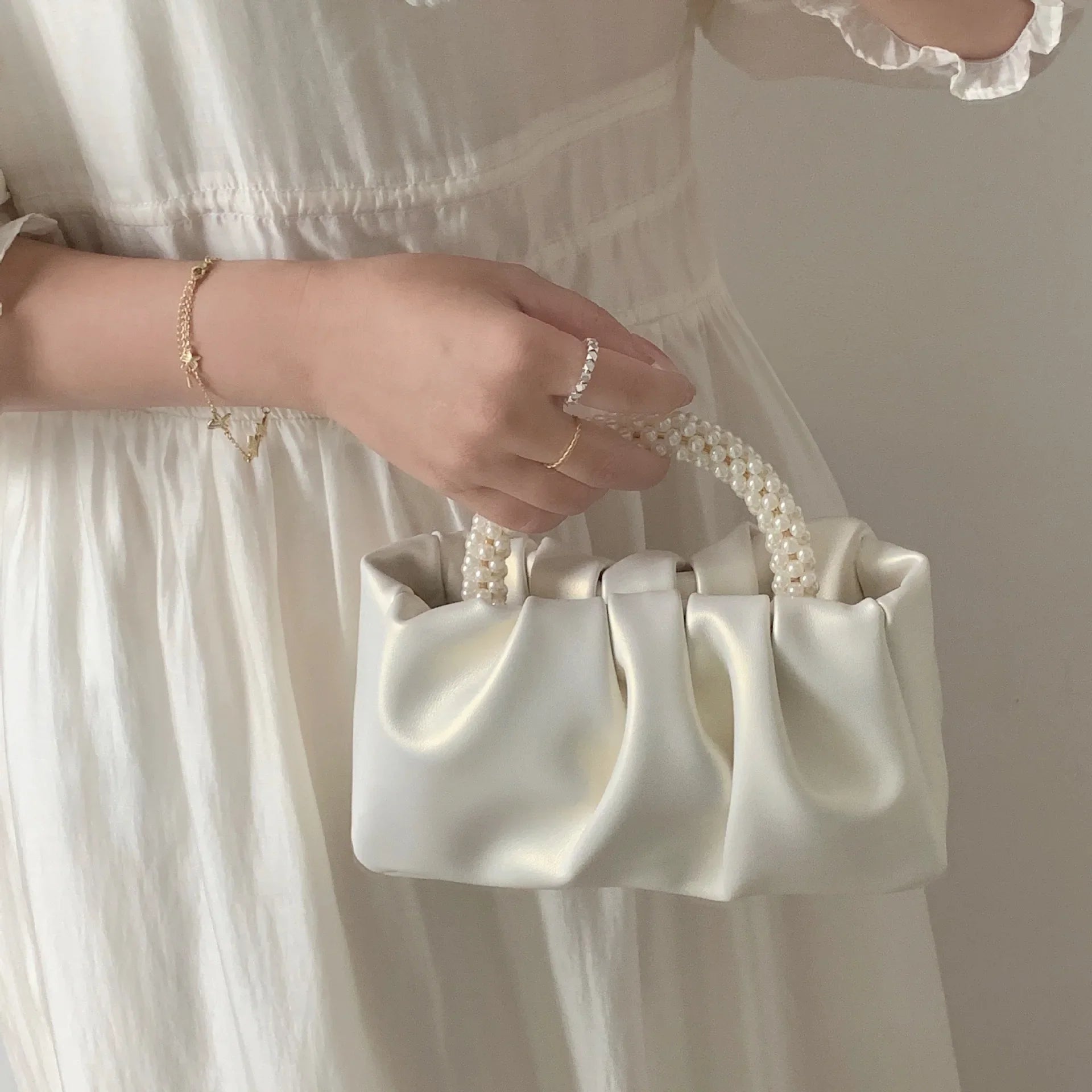 2025 Summer New Product Women's Shoes White Pearl Weaving Flat Sandals Outerwear Fashion Cool Slippers Pearl Bag Shoe Bag Set