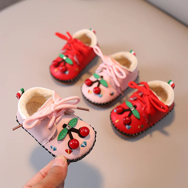 Cute Girls Warm Shoes Sweet Cherry Kids Walking Shoes Suede Comfortable 2025 Winter New Baby Flat Shoes Round Toes Soft Bottom