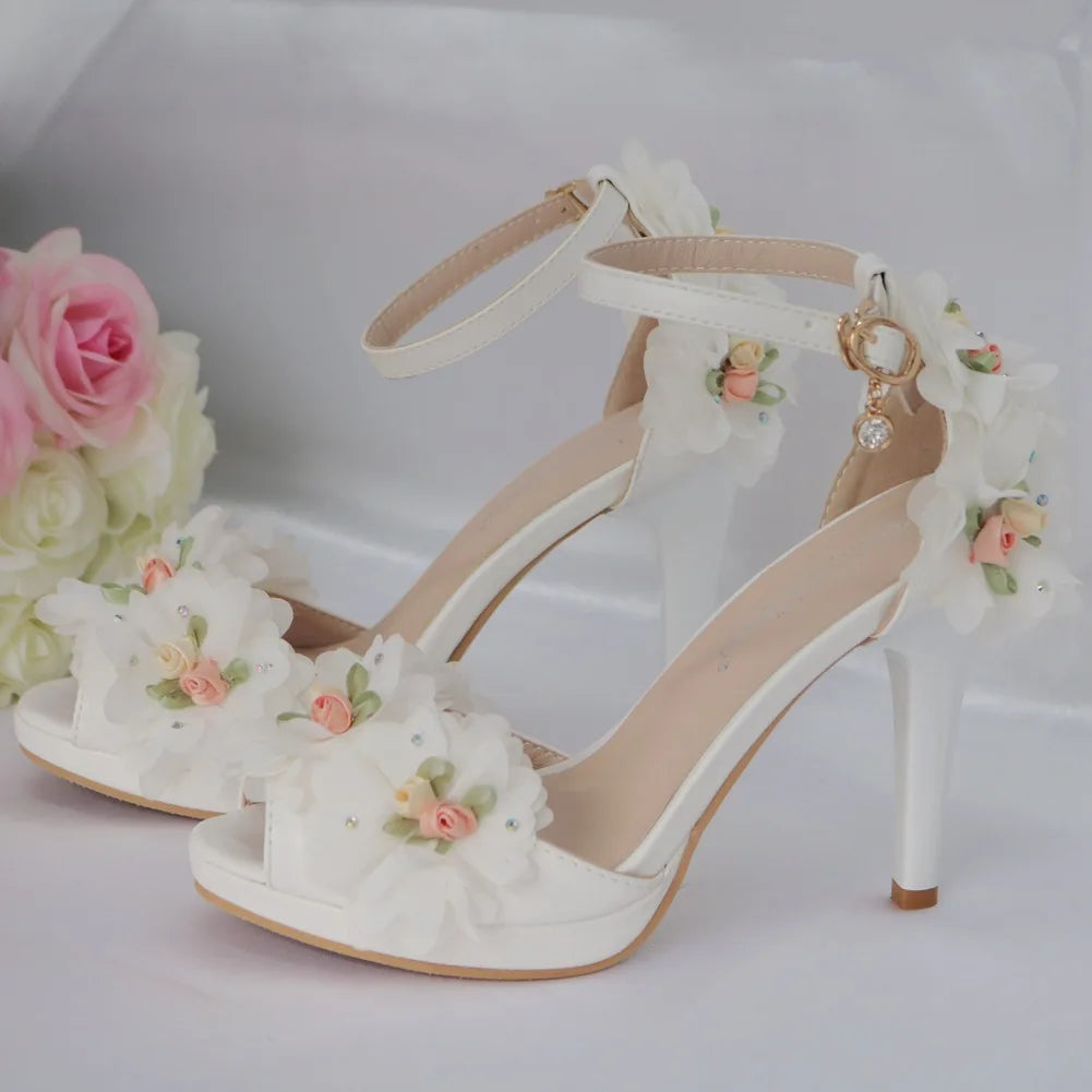 Summer new round-toed fish mouth white PU rhinestone lace flower wedding shoes banquet large size thin high-heeled women sandals