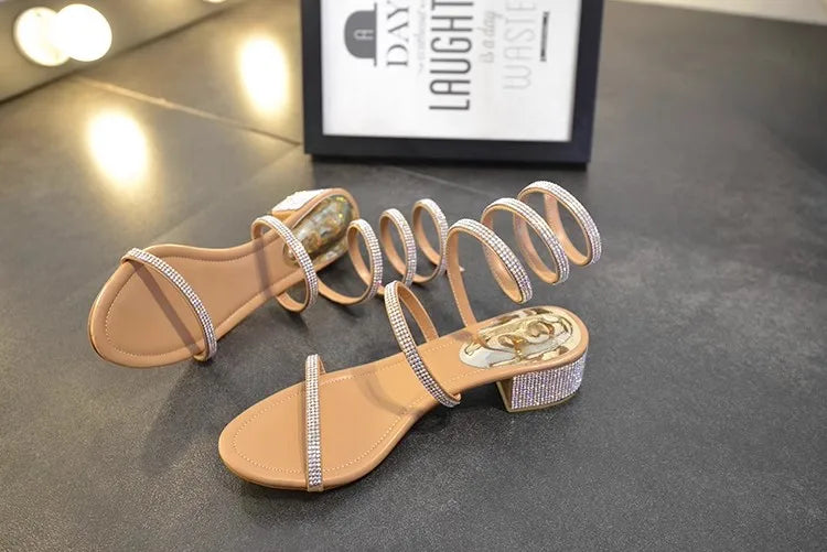 Summer Fashio 4CM Thick Heel Gladiator Sandals Women Flat Sandals Snake Punk Rhinestone Women Sandals Wedding Shoes