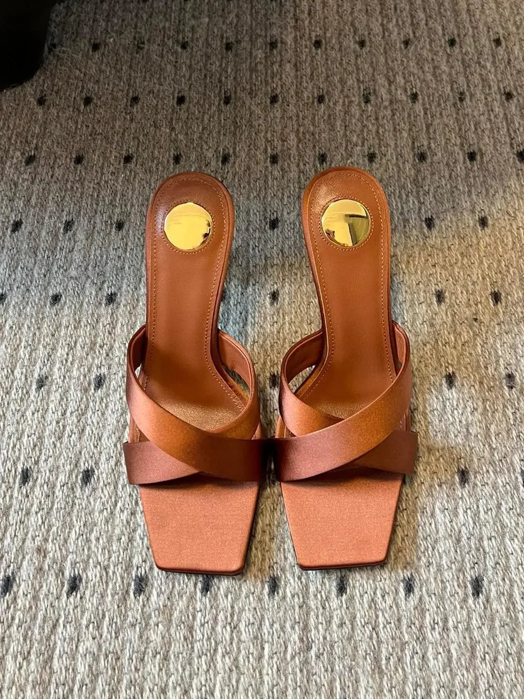 Retro French Open Toed Slim Heel Sandals for Women with Summer Temperament, High-heeled One-piece Slippers Women Shoes