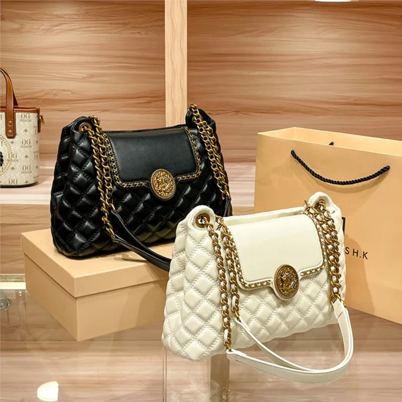 2025 women's brand genuine leather chain bag, new designer brings a sense of luxury, large capacity underarm shoulder bag is fas