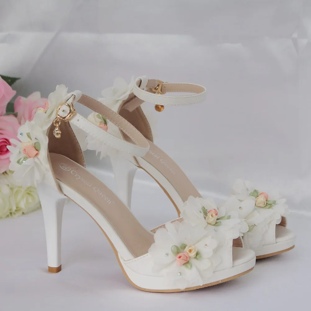 Summer new round-toed fish mouth white PU rhinestone lace flower wedding shoes banquet large size thin high-heeled women sandals