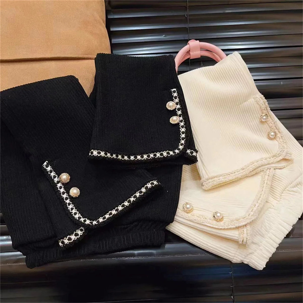 Girls' pants solid color plus fleece micro bell-bottoms winter new foreign style straight pants fashion Korean girls' pants