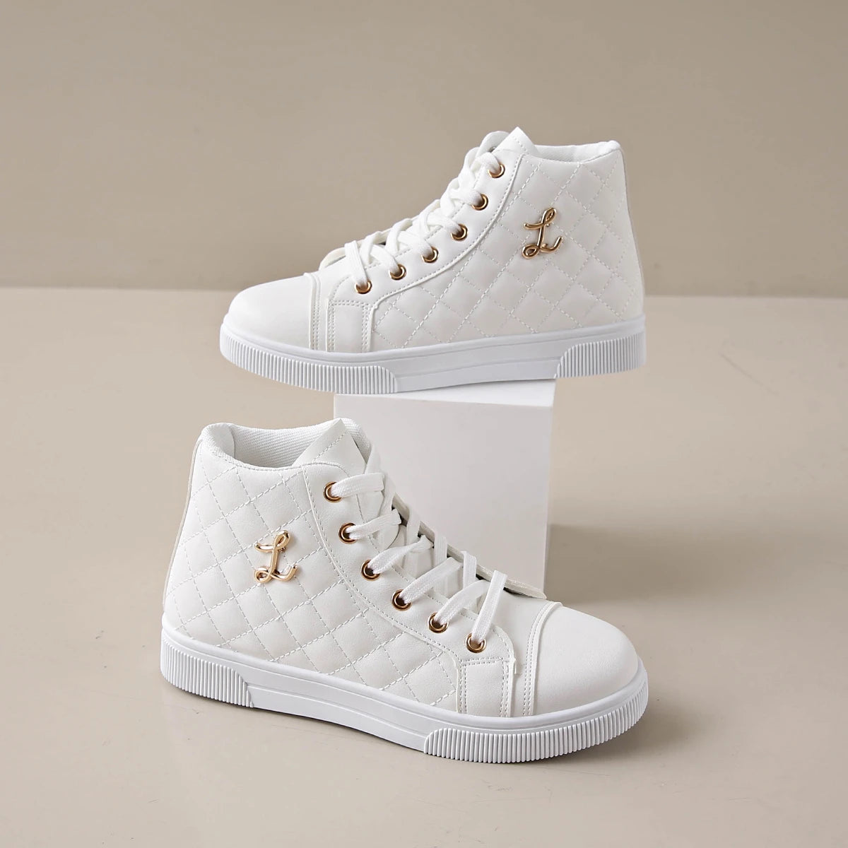 2025 New Comfortable and Stylish Women's Shoes: Elegant Round-Toe Solid Color Sporty Casual Shoes for Spring and Autumn