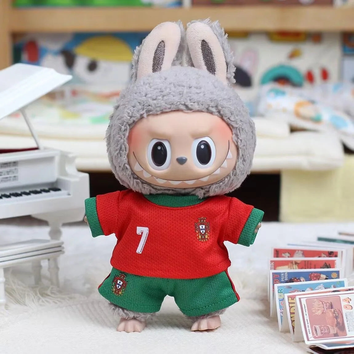Explosions 17cm Cloth Accessories Clothing Designers Suitable for 123rd Generation Cloth Clothes. Doll Clothes