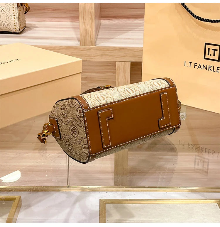 Brand Handheld Women's Bag 2025 New Designer Spring/Summer Luxury Pillow Bag Retro Single Shoulder Crossbody Bag