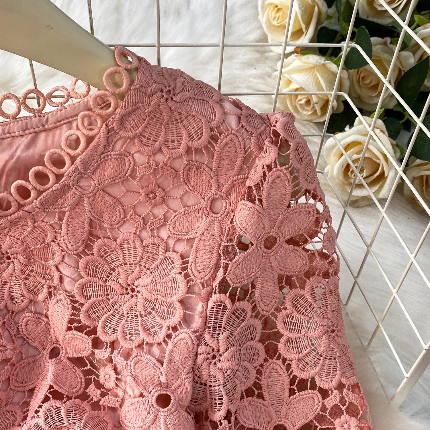 Brand Design Summer Embroidery Lace Long Dress Women Hollow Out Short Sleeve Midi Dresses Lady Belt Prom Evening Party Vestidos