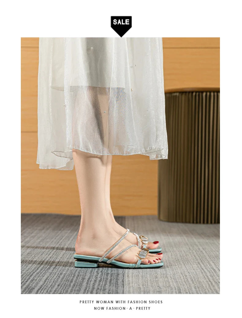 summer new women's slippers outdoor sandals casual flat shoes Stylish metal design Korean style office wear Large size 43