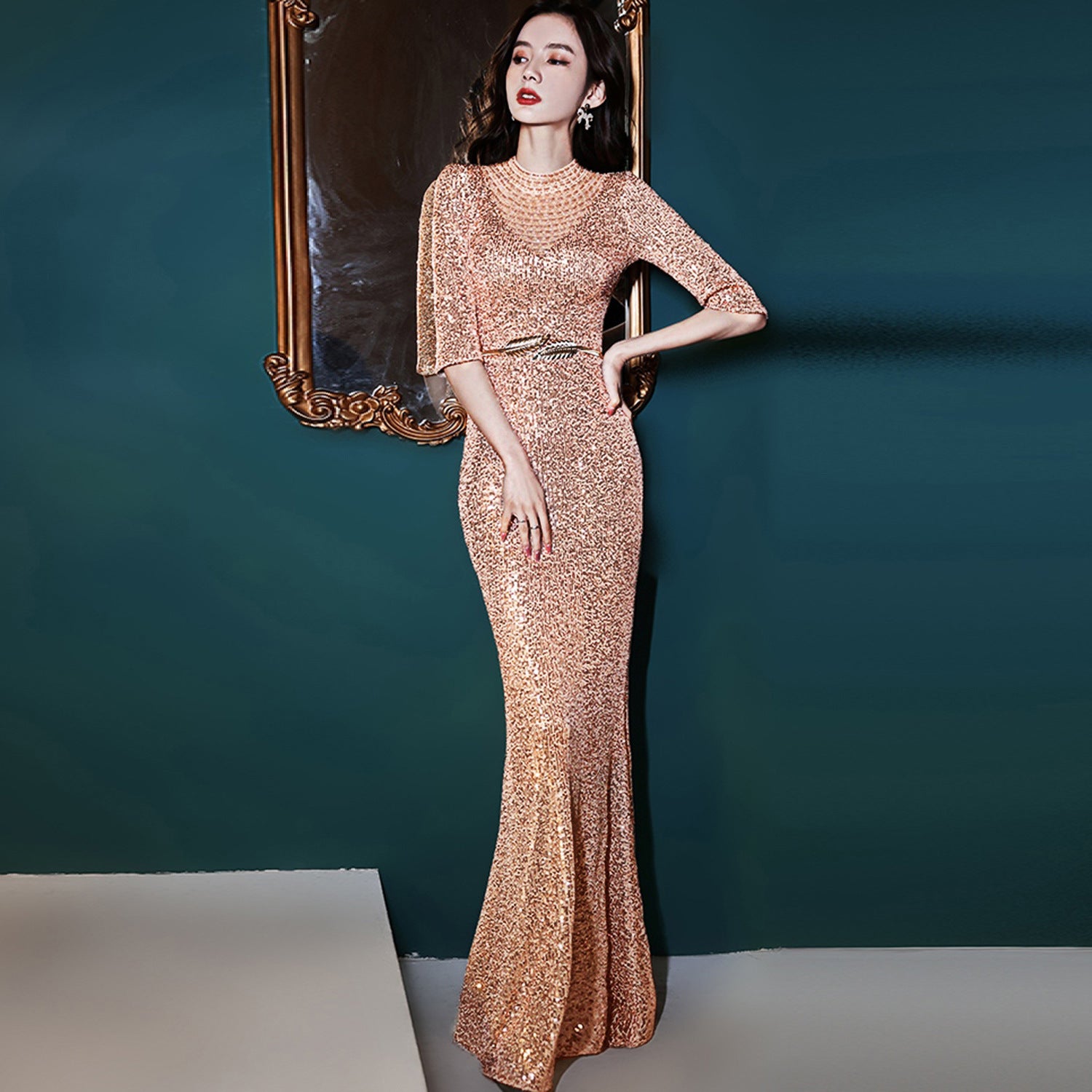 High-end elegant evening gown for brides, wedding banquets Dress