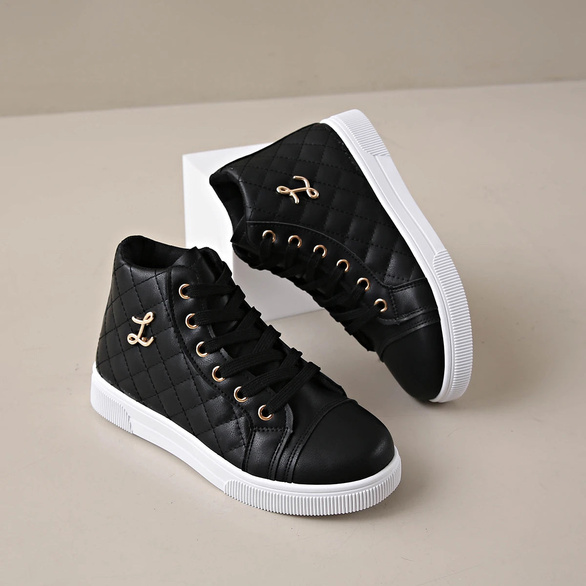 2025 New Comfortable and Stylish Women's Shoes: Elegant Round-Toe Solid Color Sporty Casual Shoes for Spring and Autumn