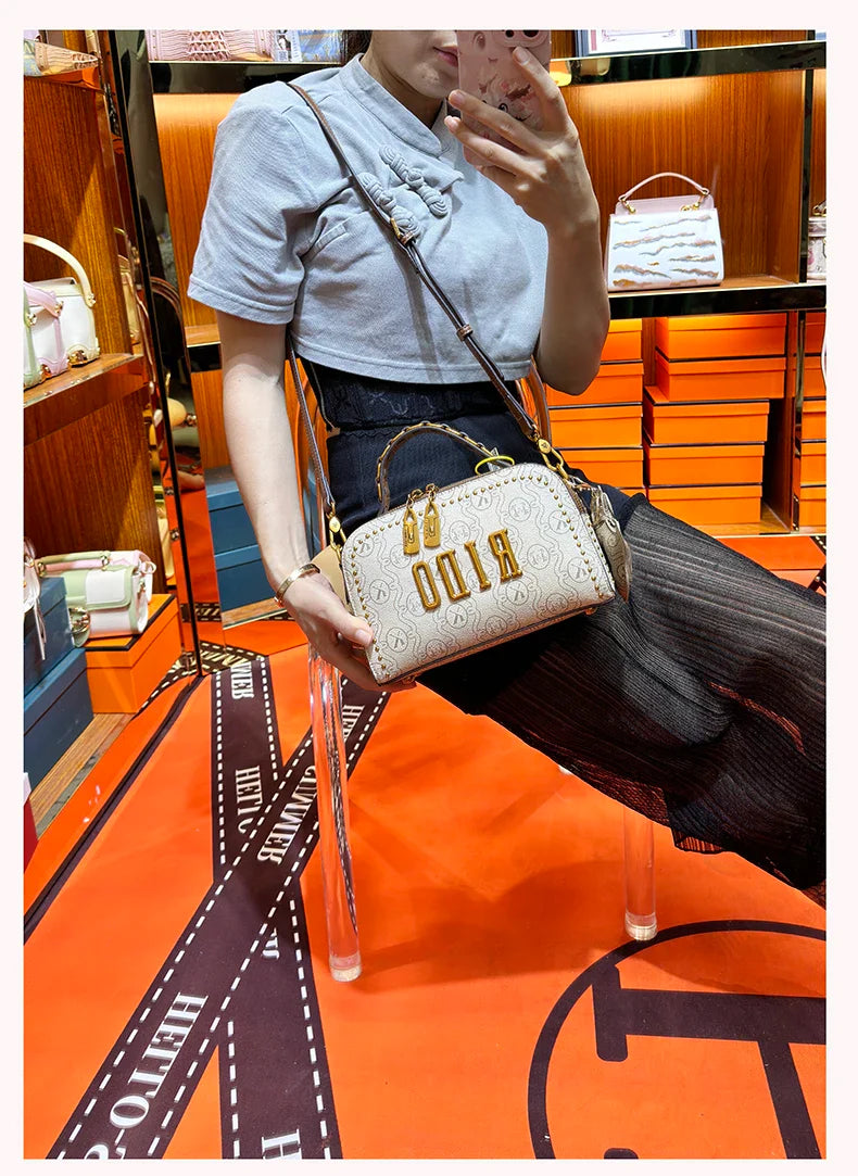 Light luxury brand women's handbag 2025 new autumn and winter fashion retro designer high-end single shoulder crossbody small sq