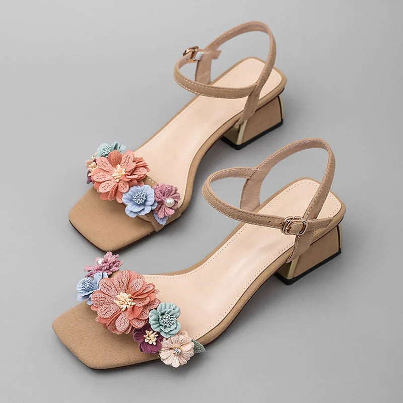 New Fashion Floral Comfortable Women's Sandal Fashion Simple Open-toe Low Heel Chunky Button Sandal