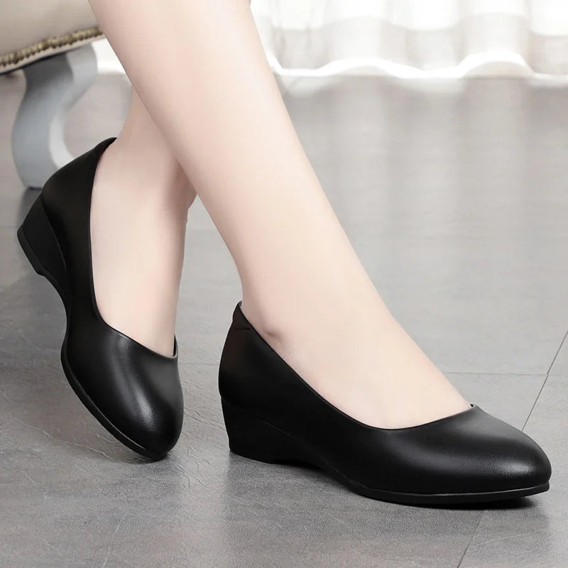 2025 New Women's Genuine Leather Slip-On Flats - Black Low Wedge Work Shoes, Comfortable Office & Commuting Shoes