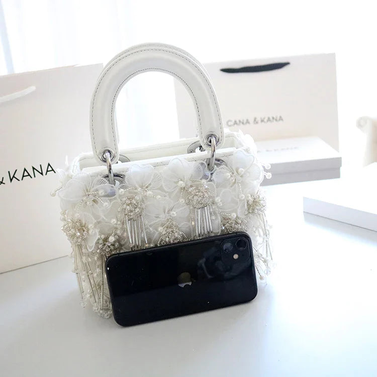 Sea Fairy Tassel Flower Bag 2024 Summer New Shoulder Crossbody All Western Style White Women's Bag Princess Bag Cute Banquet Bag