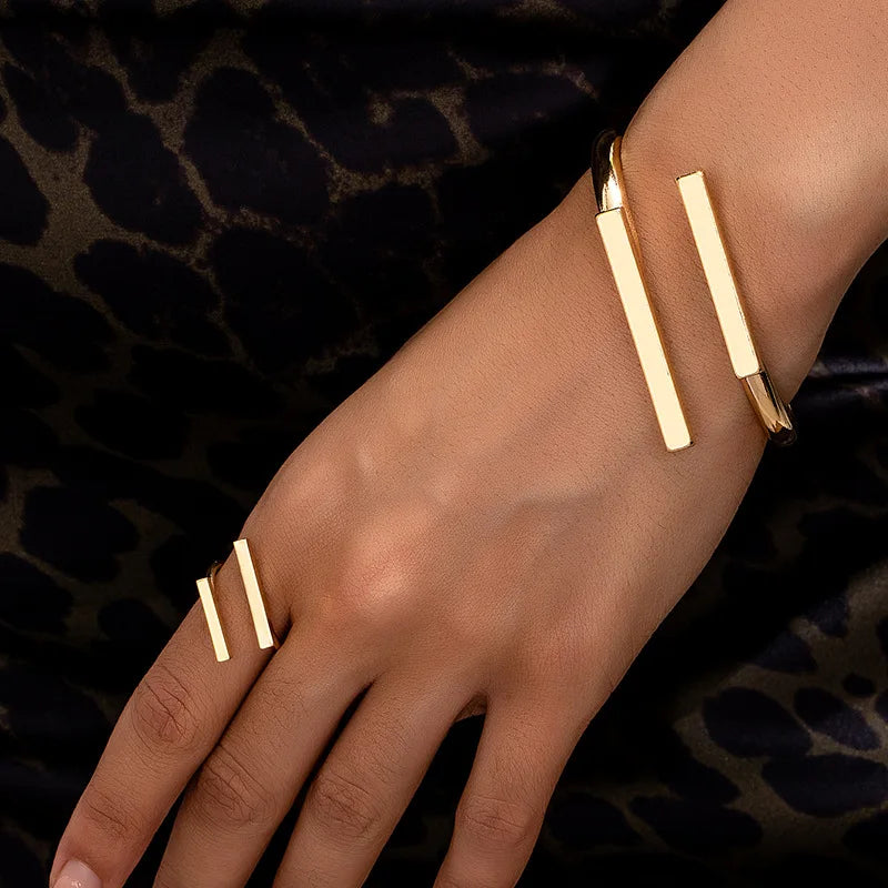 Exaggerated Creativity Irregular Geometric Wide Cuff Bracelet Ring Set for Women Simple Fashion Hand Jewelry Hot Sale Party Gift
