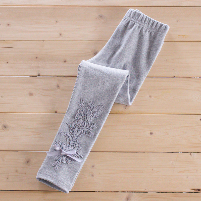 Stylish fleece-lined girls' pants, perfect for spring and autumn season