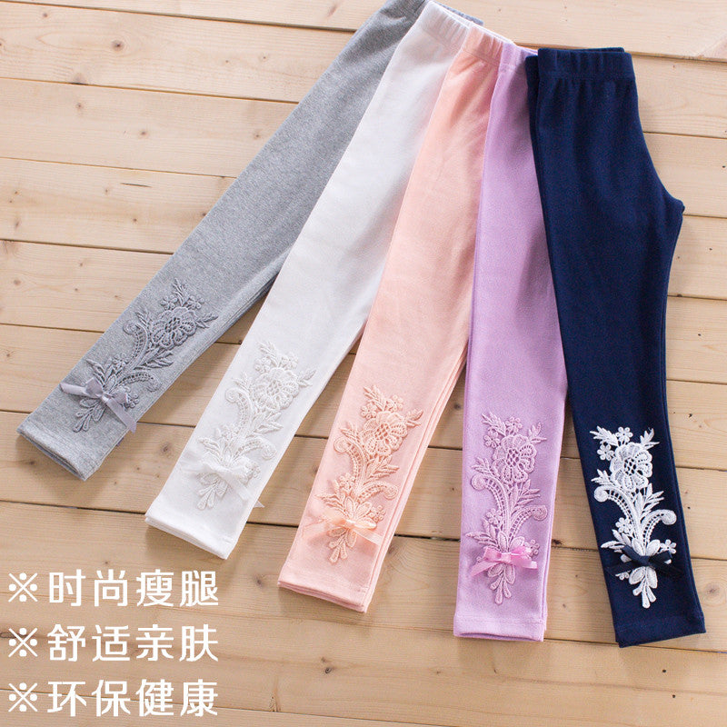 Stylish fleece-lined girls' pants, perfect for spring and autumn season