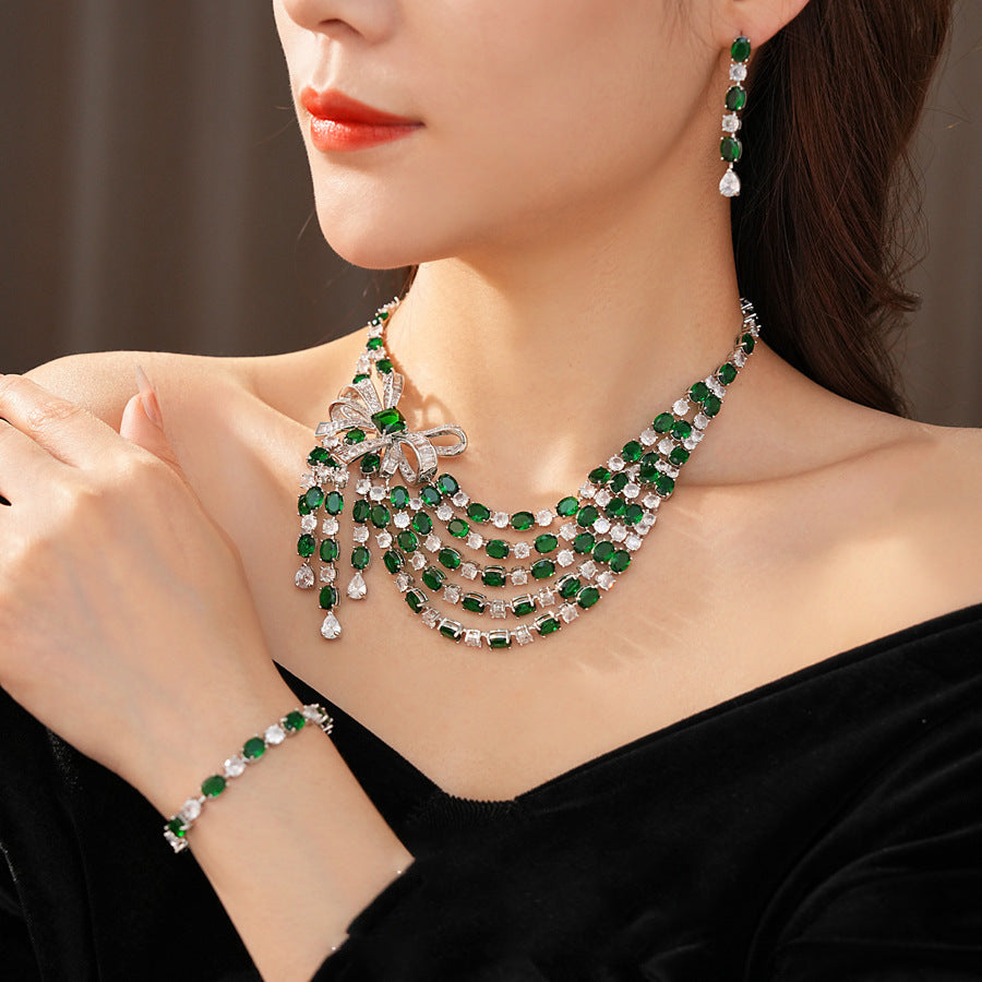 Oval Bow Pendant Necklace