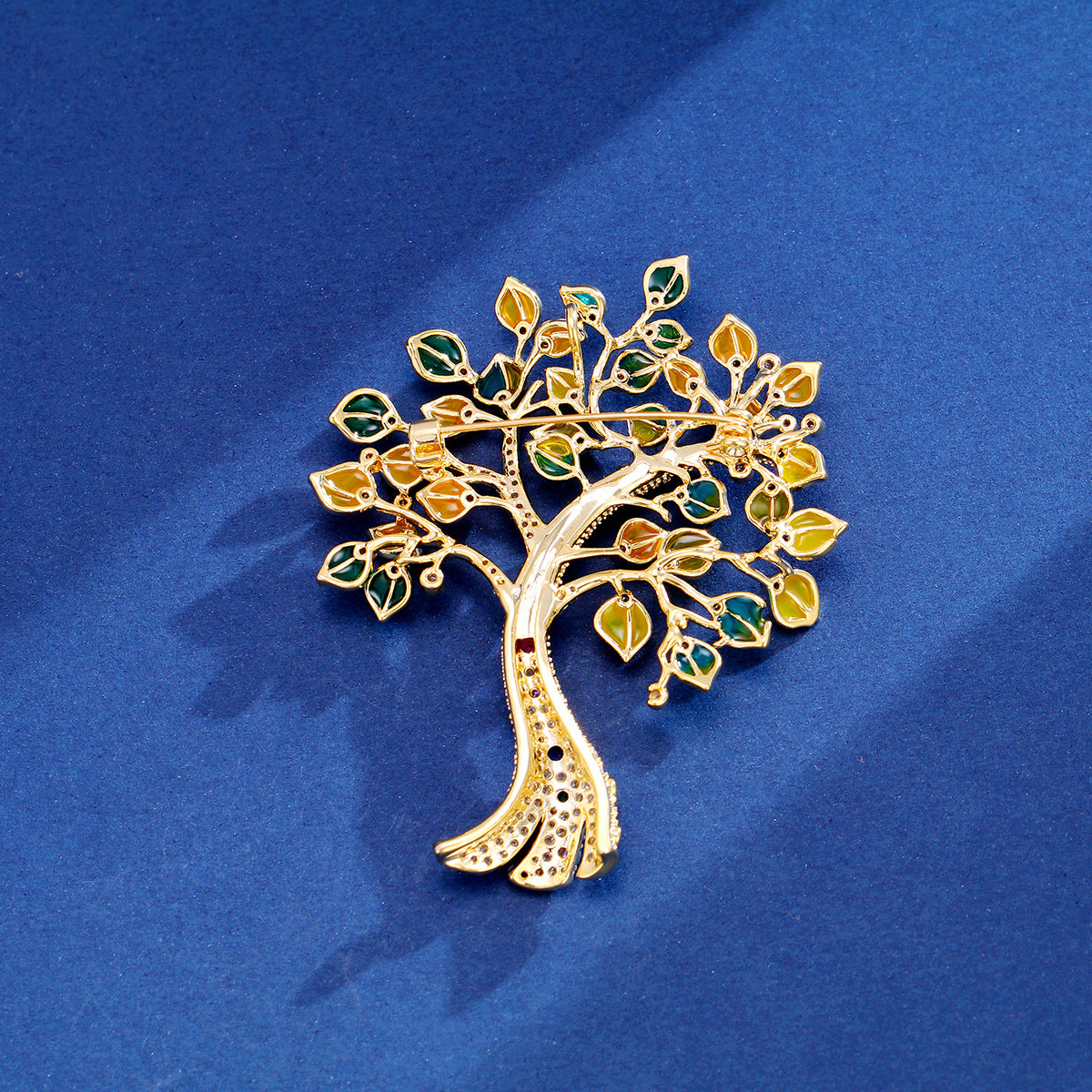 Fashionable And Elegant Zirconium Inlaid Tree Of Life Brooch