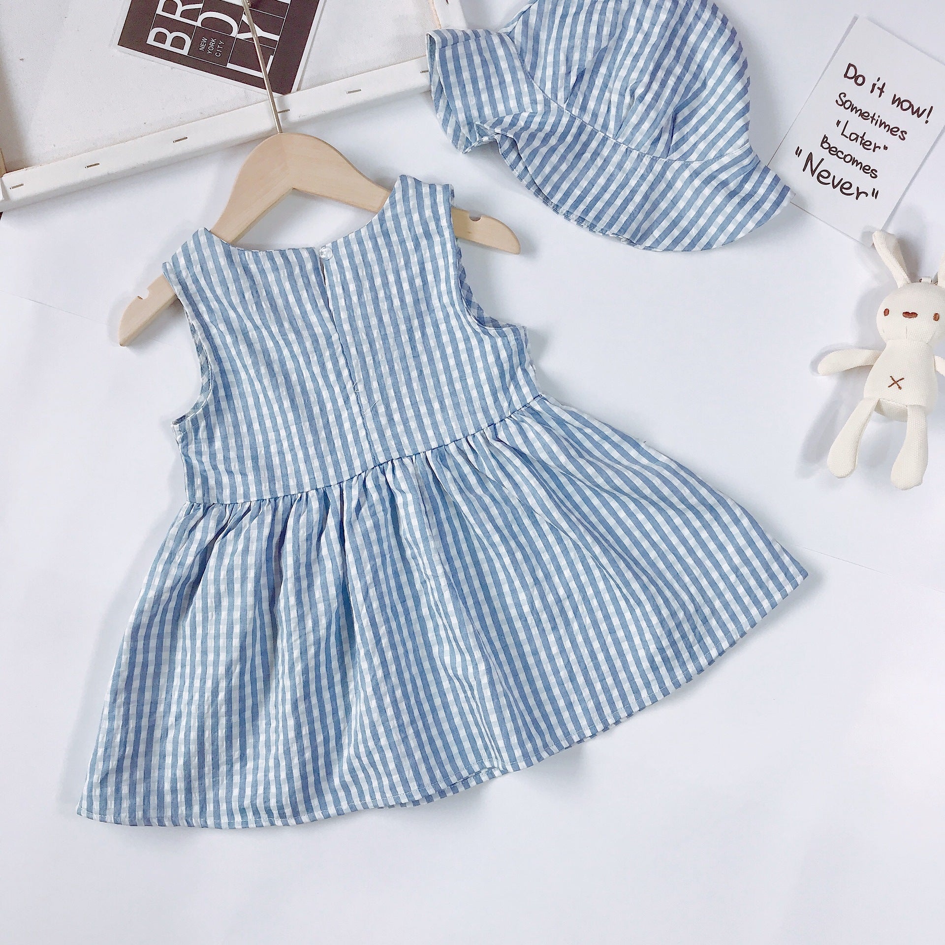 Summer Girls' Blue And White Plaid Dress