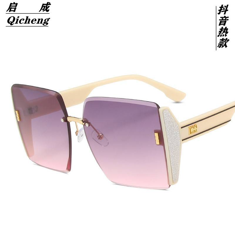 Ladies Stylish Sunglass